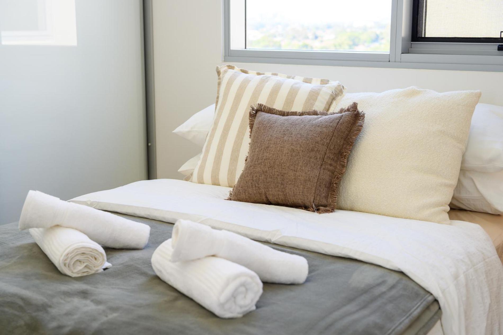 Apartment Cozy 3br With Large Balcony For Relaxation *