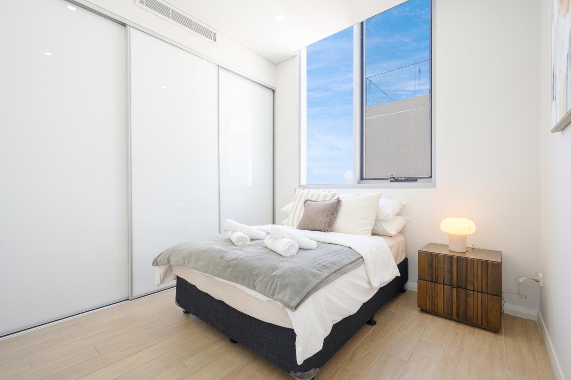 Cozy 3br With Large Balcony For Relaxation Apartment